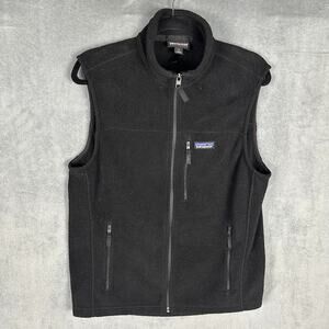Patagonia Synchilla Vest Mens Medium Black Outdoor Hiking Comfort Classic Nature